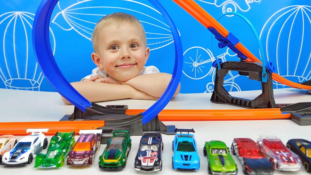ХОТ ВИЛС Трек строитель  и трасса петля с машинками - HOT WHEELS Track Builder