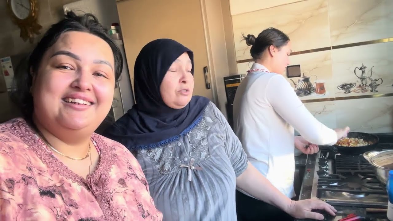 ايمان جات وامينة هربات😭 ولله متبقا فيها انشدها انفرع ليها وجه 😡وايمان مبغاتش على امينة❌
