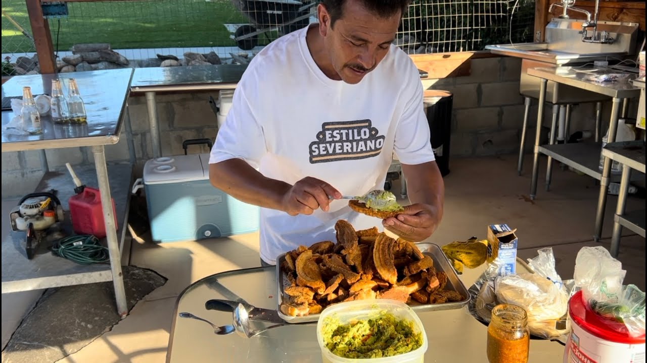 Como hacer chicharrones / How to make pork rinds - Estilo Severiano
