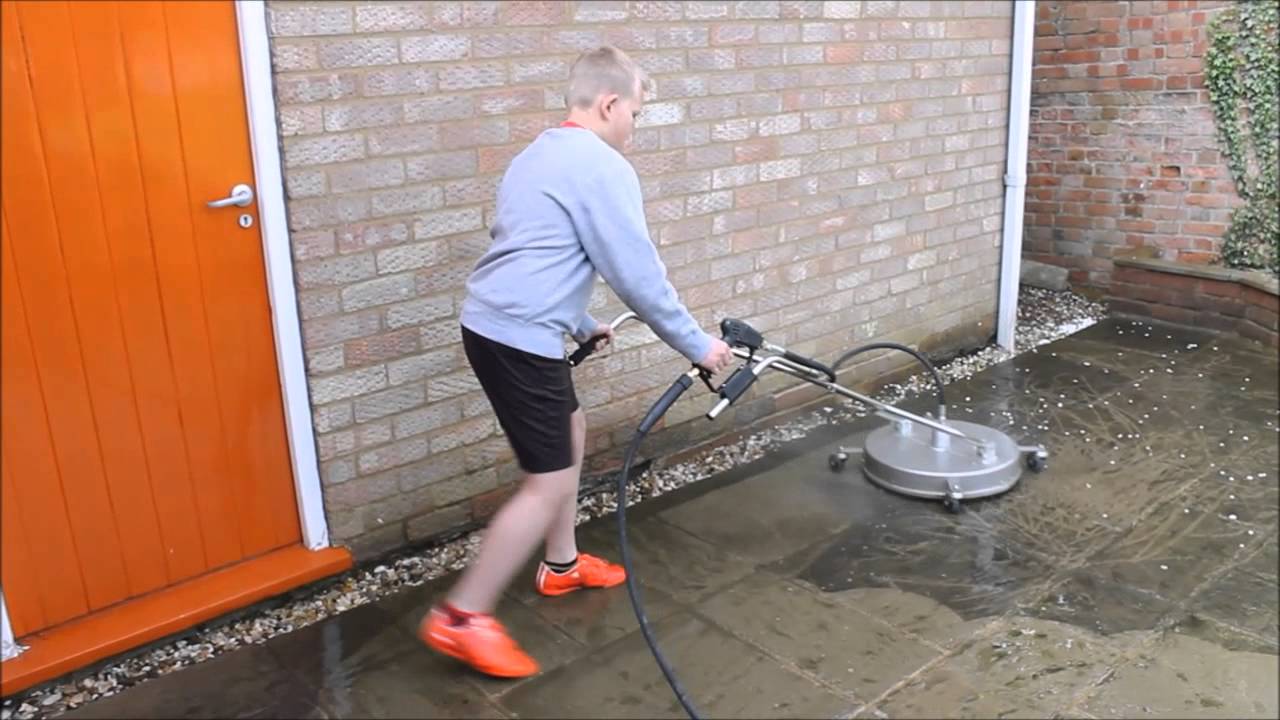 10 year old proves how easy it is to use a Spinaclean Surface Cleaner