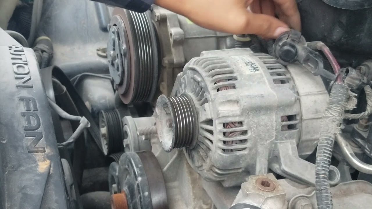 Jeep Liberty // Cambio de Alternador y cómo diagnosticar.