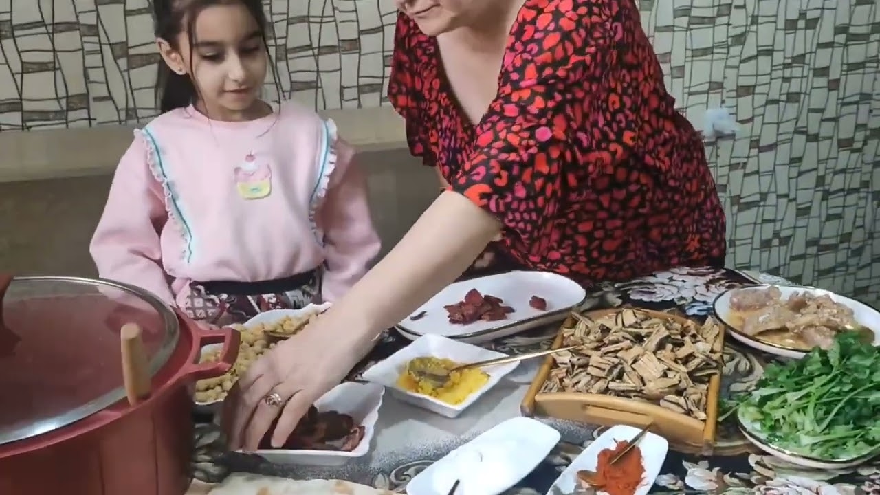 Ես խոհանոցում։ Լյուսի