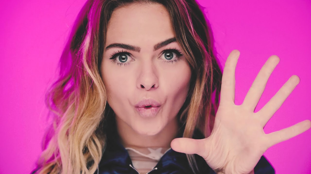 Super Fan Mascara with Summer McKeen
