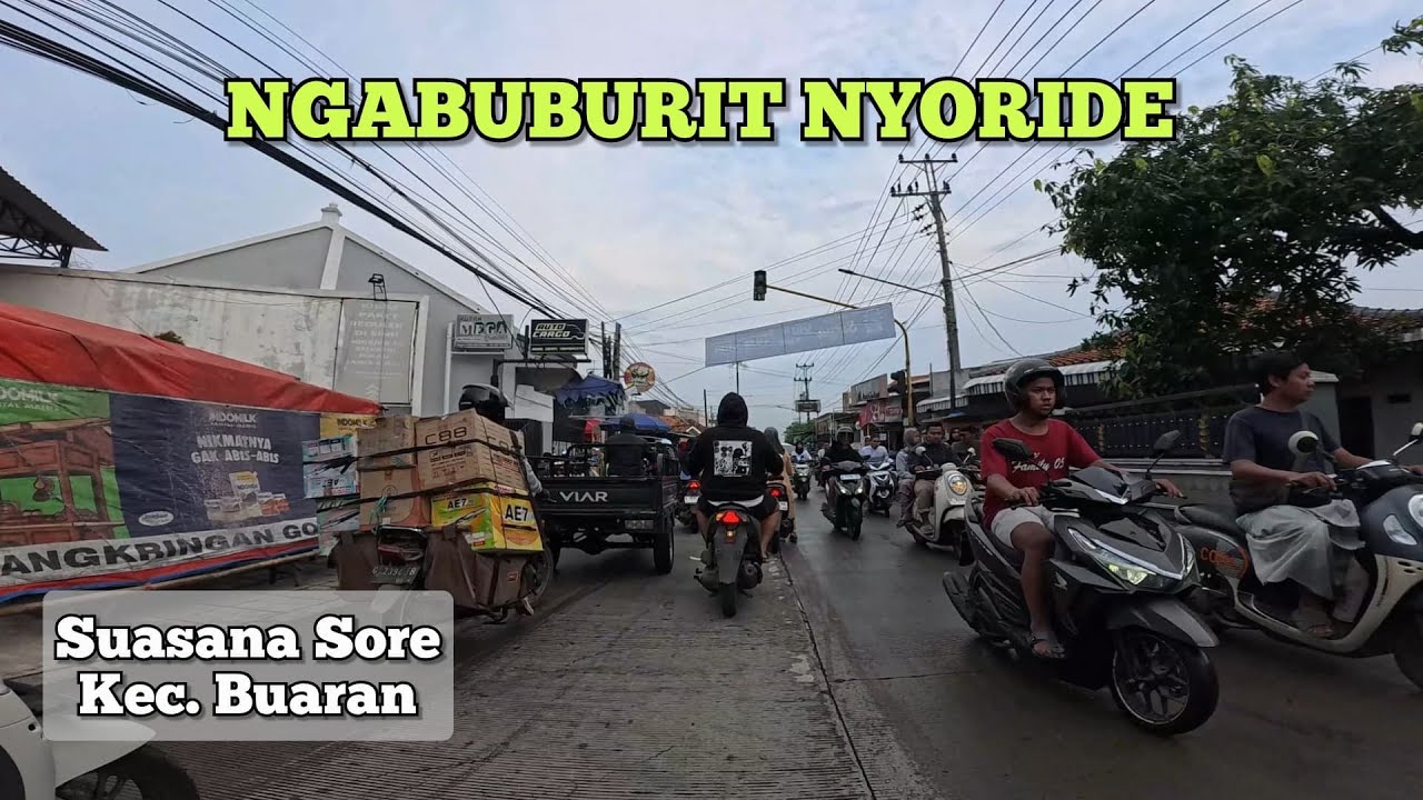 NGABUBURIT NYORIDE SUASANA SORE RAMADHAN DI DAERAH BUARAN