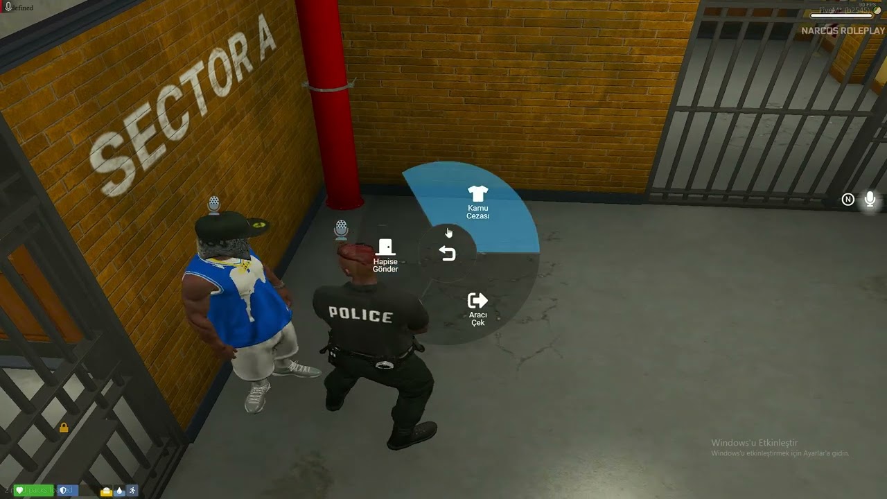 Fivem , karakolda polisi tehtid eden lavuğu haddini bildiriyorum oynat bakalım