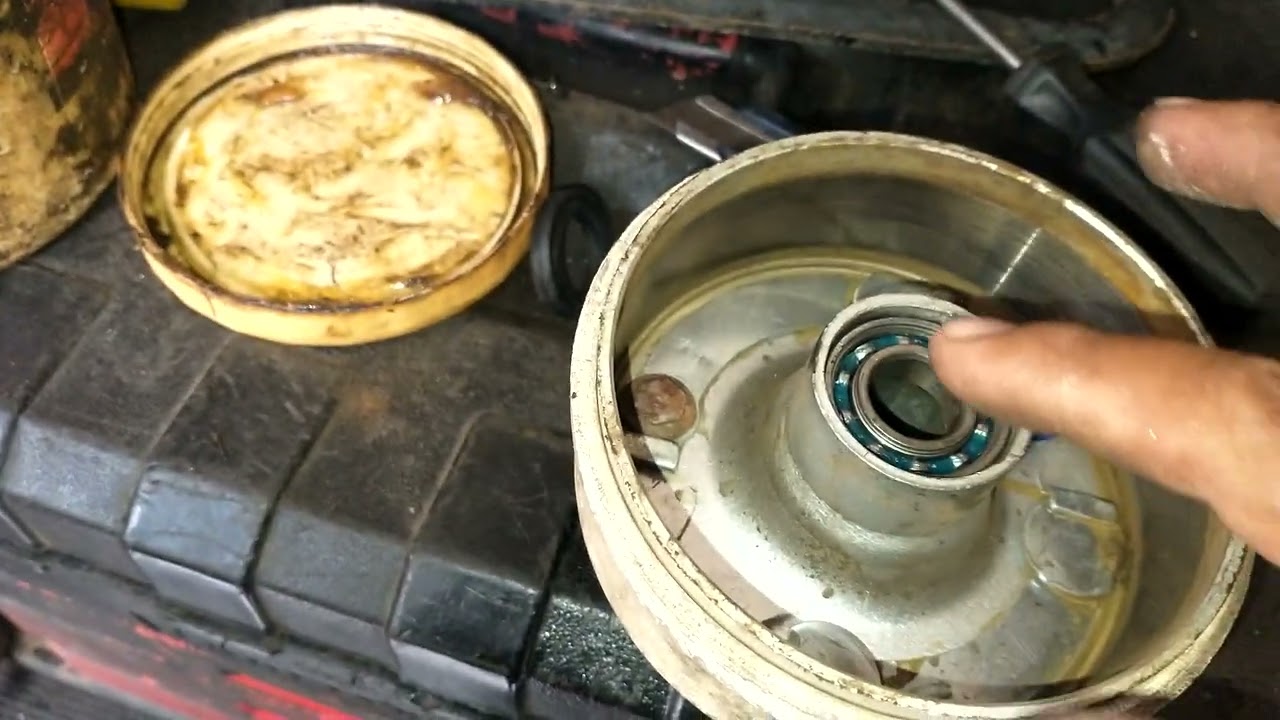 Como engrasar baleros de rueda delanteros de la cuatrimoto Italika 180 Y 150 ATV para que no truenen