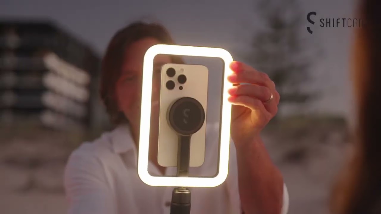 חצובה עם תאורת Halo לסמארטפון Shiftcam SnapStudio
