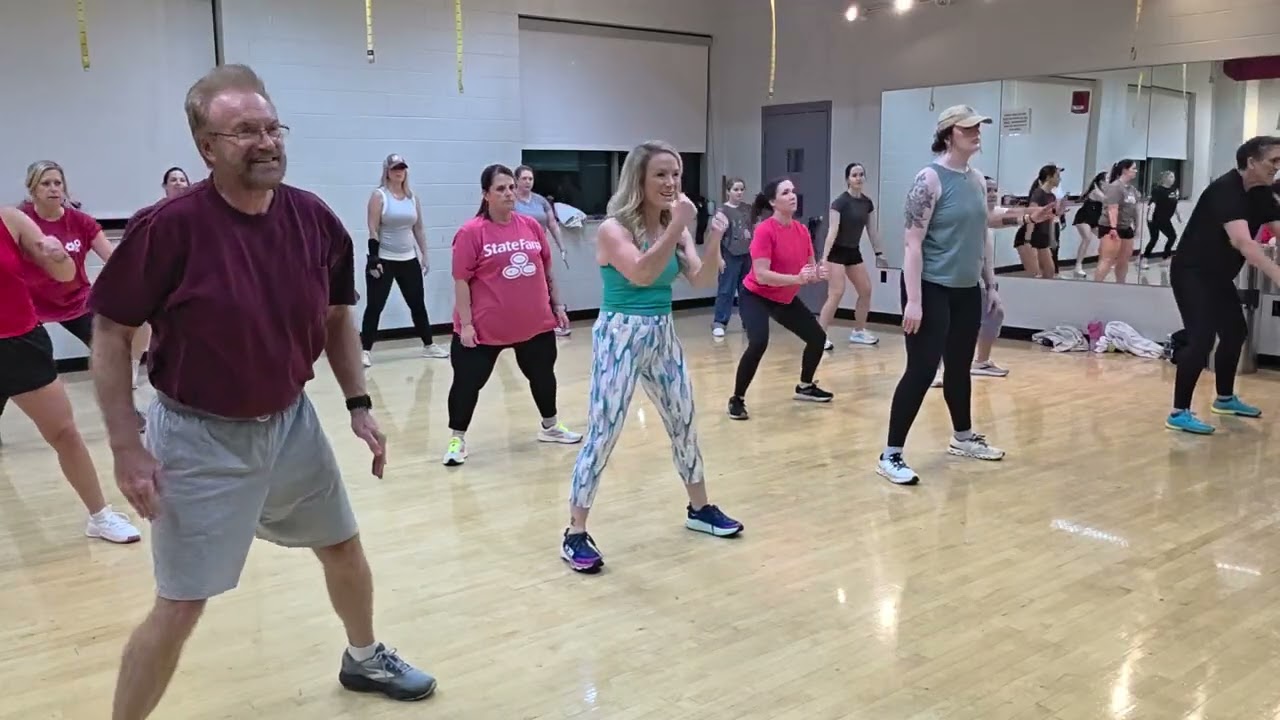 Wiggle wop dancefit Mashup routine 
