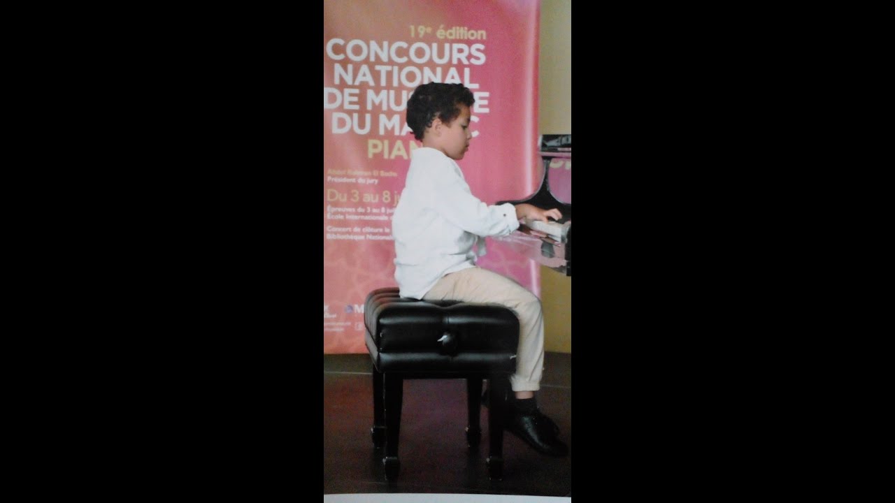 Abderrahmane Benabdeljalil : Menuet en Ré majeur K.94 de Mozart et Marche militaire de Schumann.