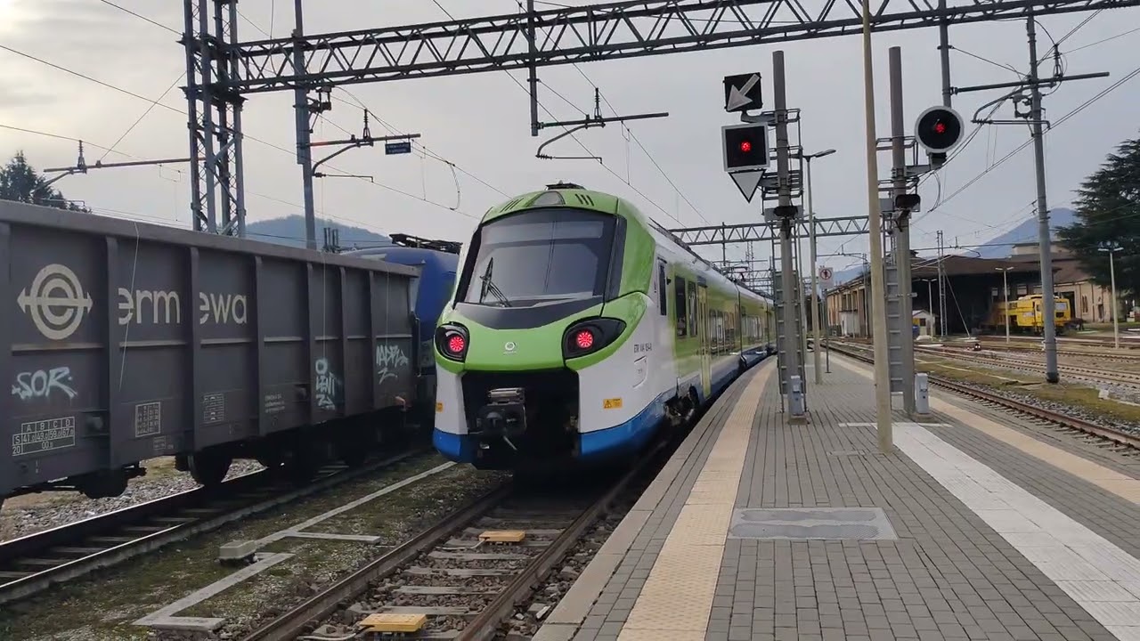 😧Un invio e un treno merci speciale da Basel bad È era a Luino😧 