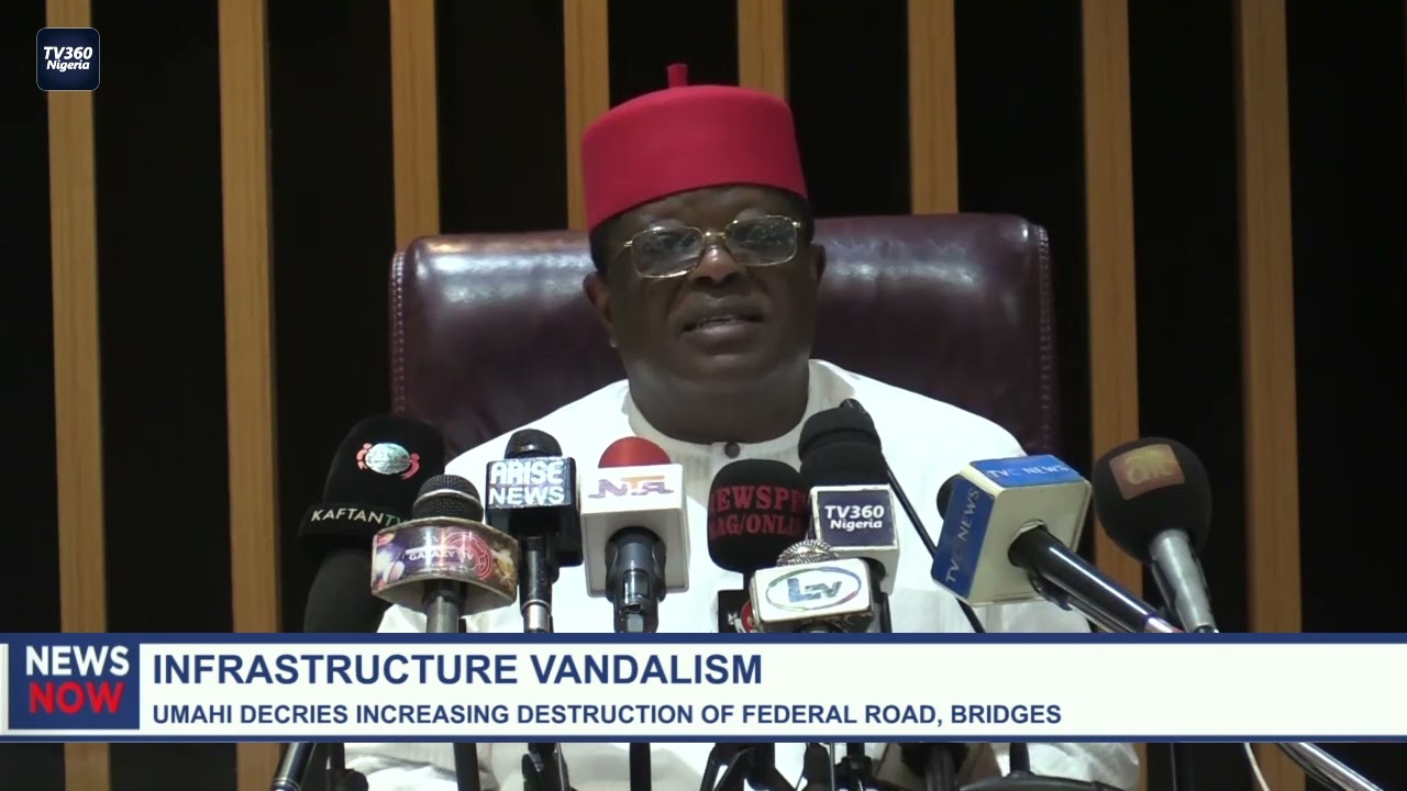 Umahi decries increasing destruction of federal road, brdiges