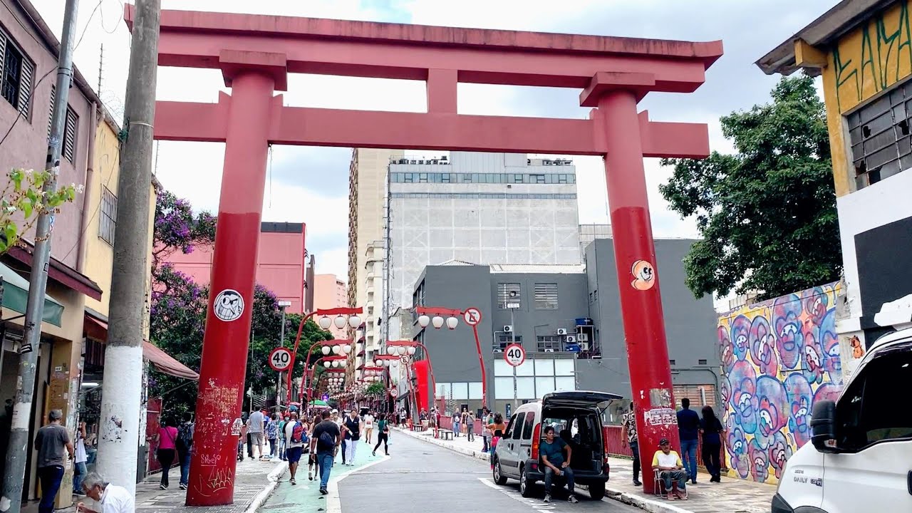 Brazil: The World's Largest Ethnic Japanese Community Outside Japan, Liberdade, Sao Paulo