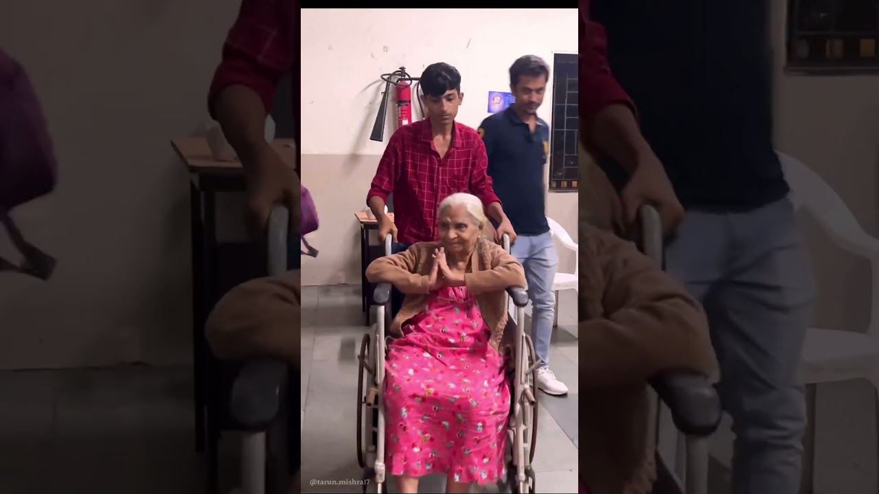 92 year की उम्र में दादी बेसहारा।😢   #helpdrive #tarunmishra #helpdrive_foundation #motivation