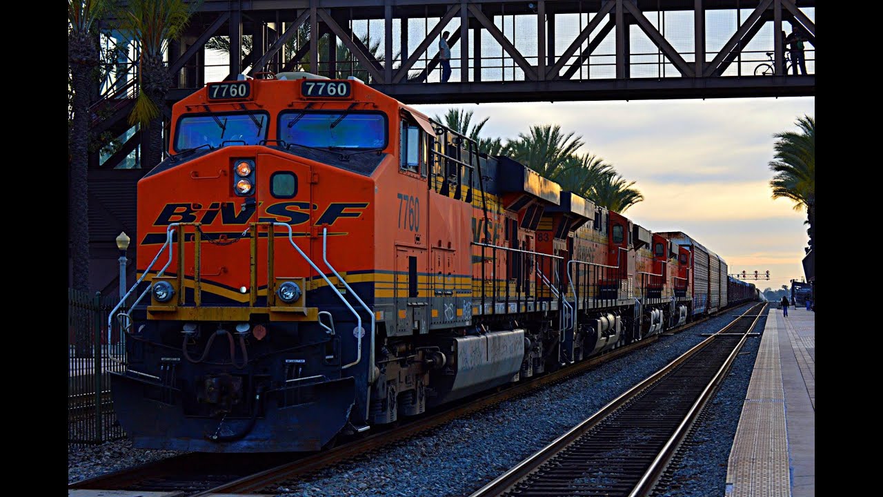Fullerton RR Days - Freight action, hornshows, and Whistle Battles with ATSF 3751