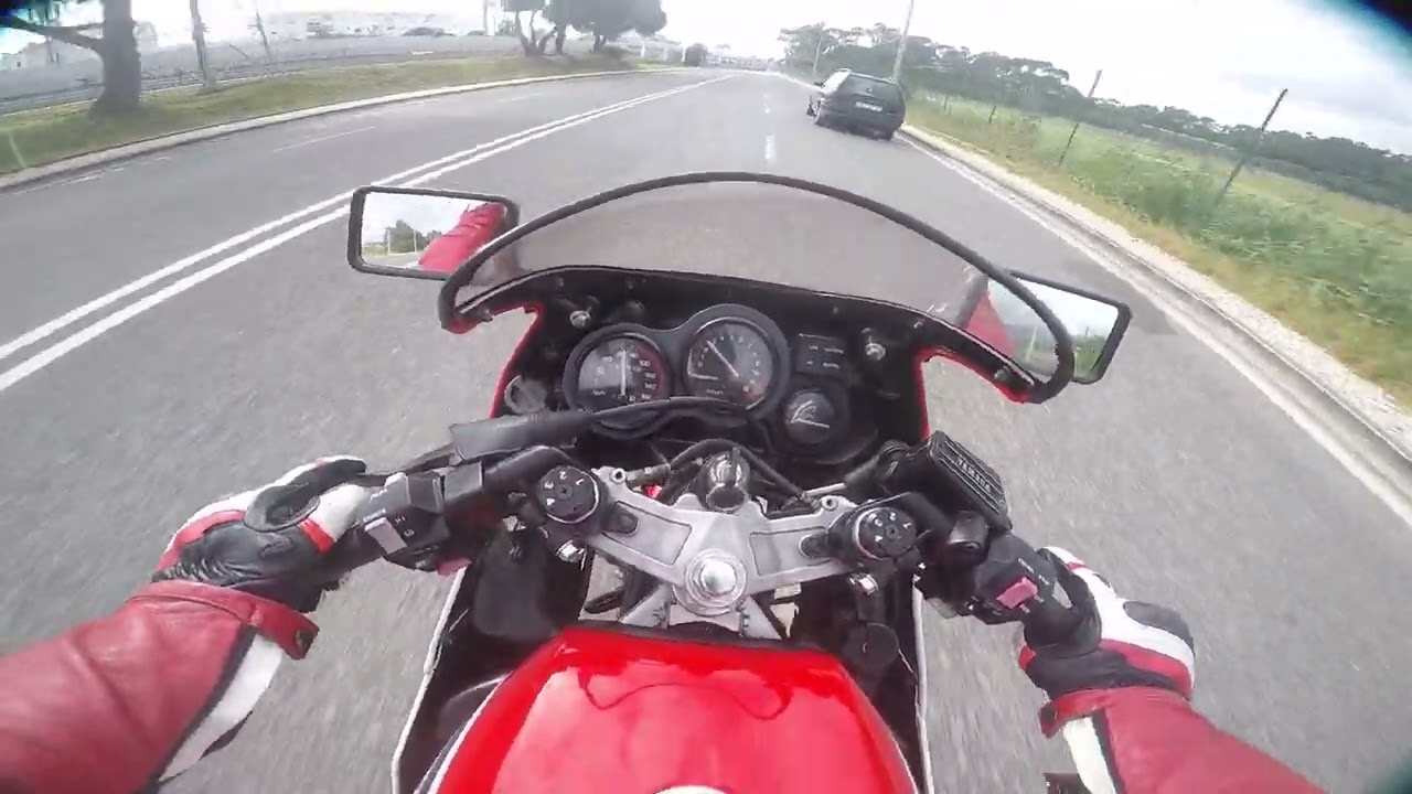 Yamaha RZV 500R