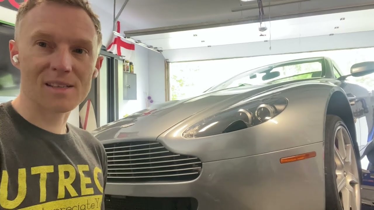 Changing the O2 sensors on a Aston Martin V8 Vantage