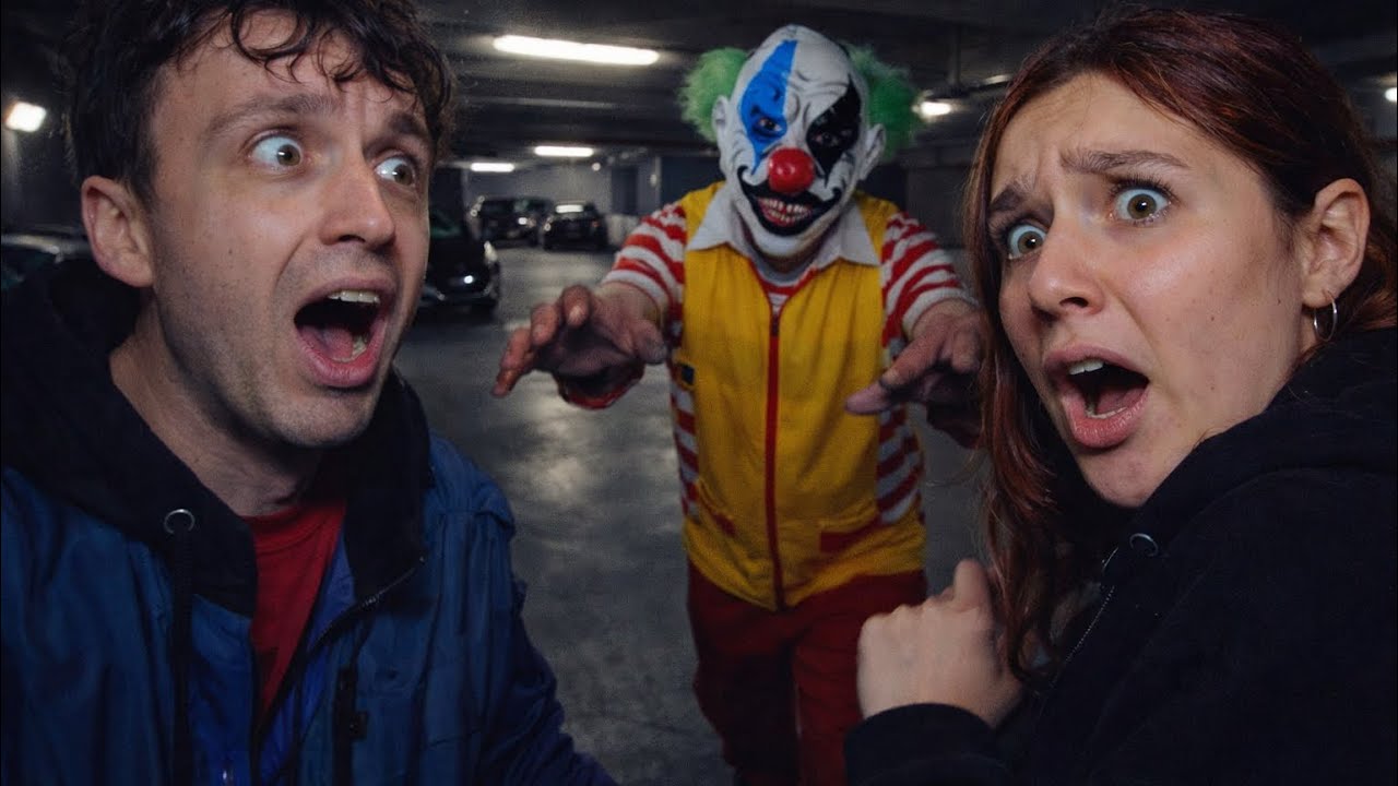 NE PAS ALLER AU RENDEZ-VOUS DU CLOWN MASQUÉ    ! - PINK LILY