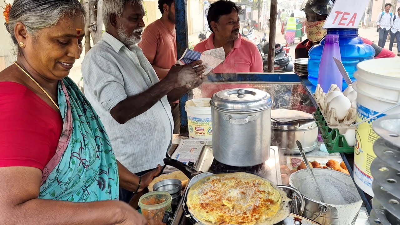 Homely Breakfast sold by Old Couple | EGG DOSA | Idly | Bonda | Indian Street Food #indianfood #dosa