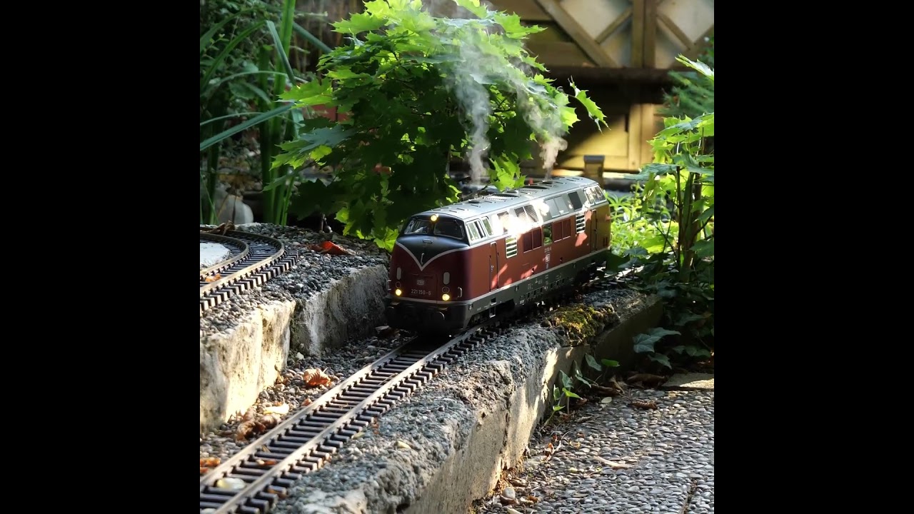 #train #modeltrains #railroad #railway #gardenrailway #trainspotting #lgb #piko #gartenbahn
