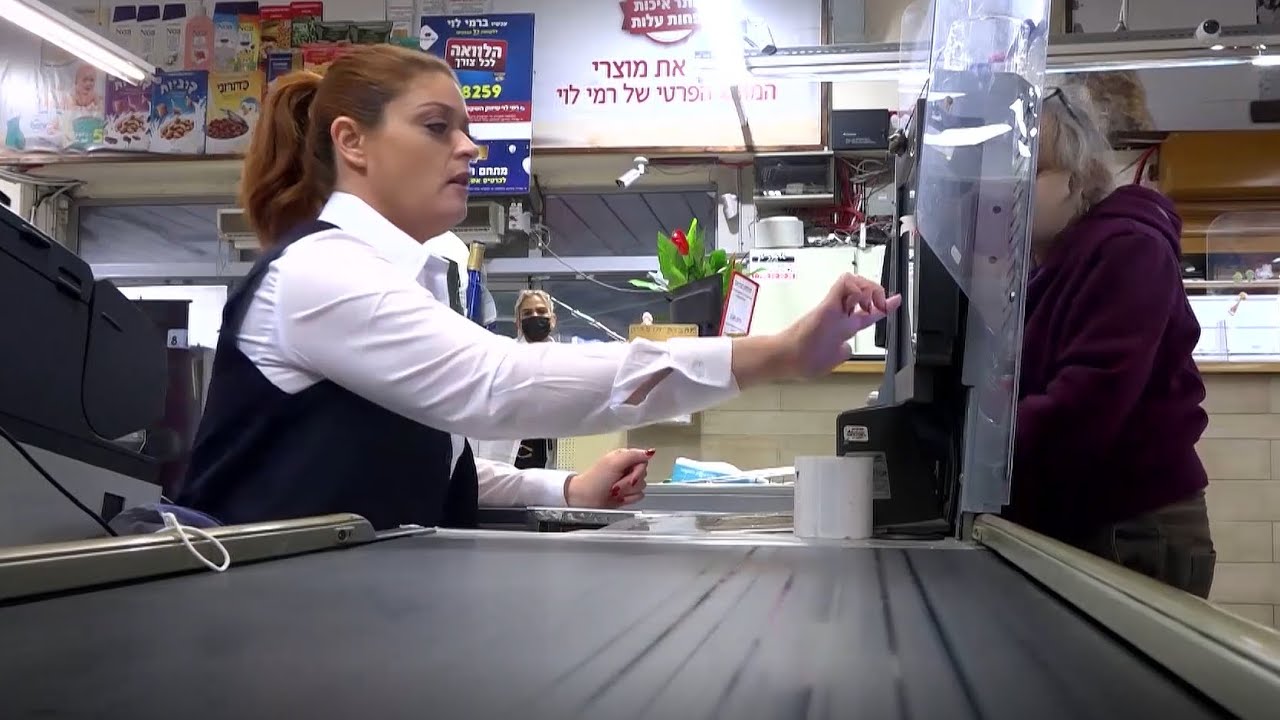 קופאית ראשית | אחרי 19 שנה של סיקור תחום הצרכנות, נגה ניר נאמן עוברת אל מאחורי הקופה