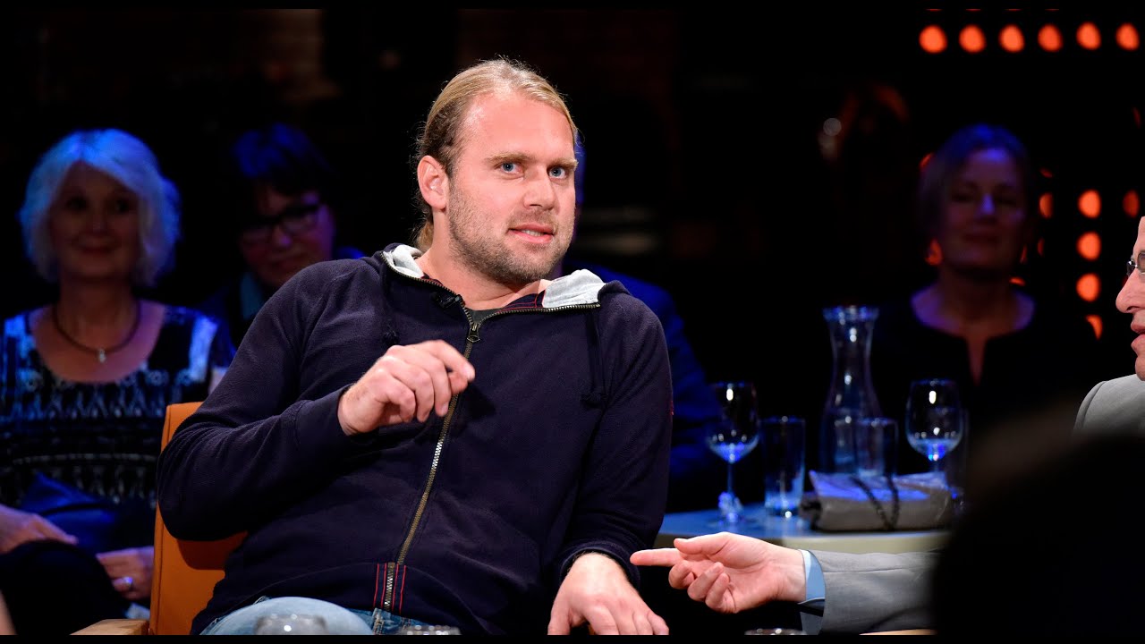 Andreas Martin Hofmeir - Professor für Tuba und Kabarettist