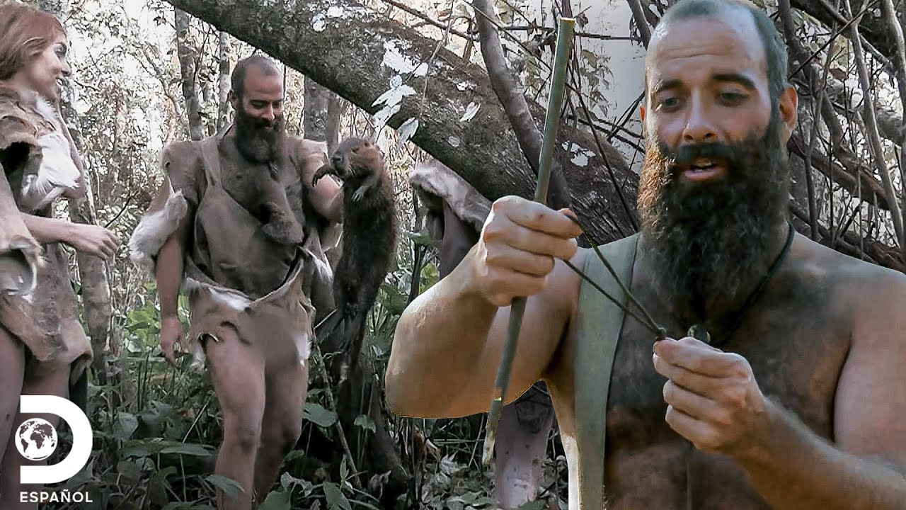 Cazando nutria para sobrevivir | Supervivencia al desnudo: edici&oacute;n extrema | Discovery en Espa&ntilde;ol