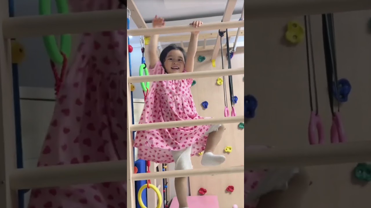 this little girls is very talented 😱#shorts #shortsfeed #peoplevlog  #viralshorts