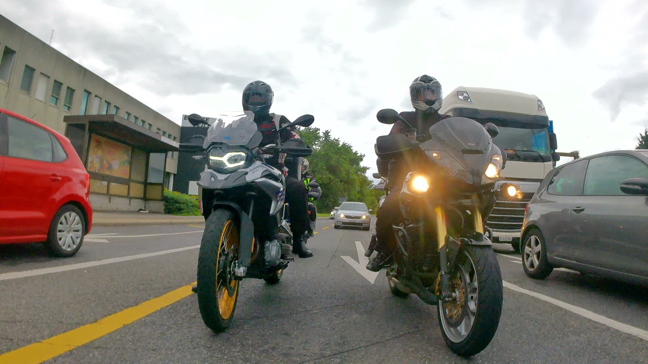 5 Motorradfreunde/Jura, Genfersee, Wallis