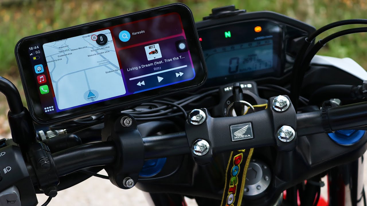 Honda CB500F - CarPlay / Android Auto Display with Dash Cam Installation
