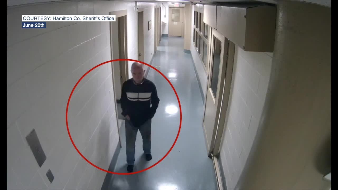 RAW VIDEO: 2 inmates escape Hamilton County jail