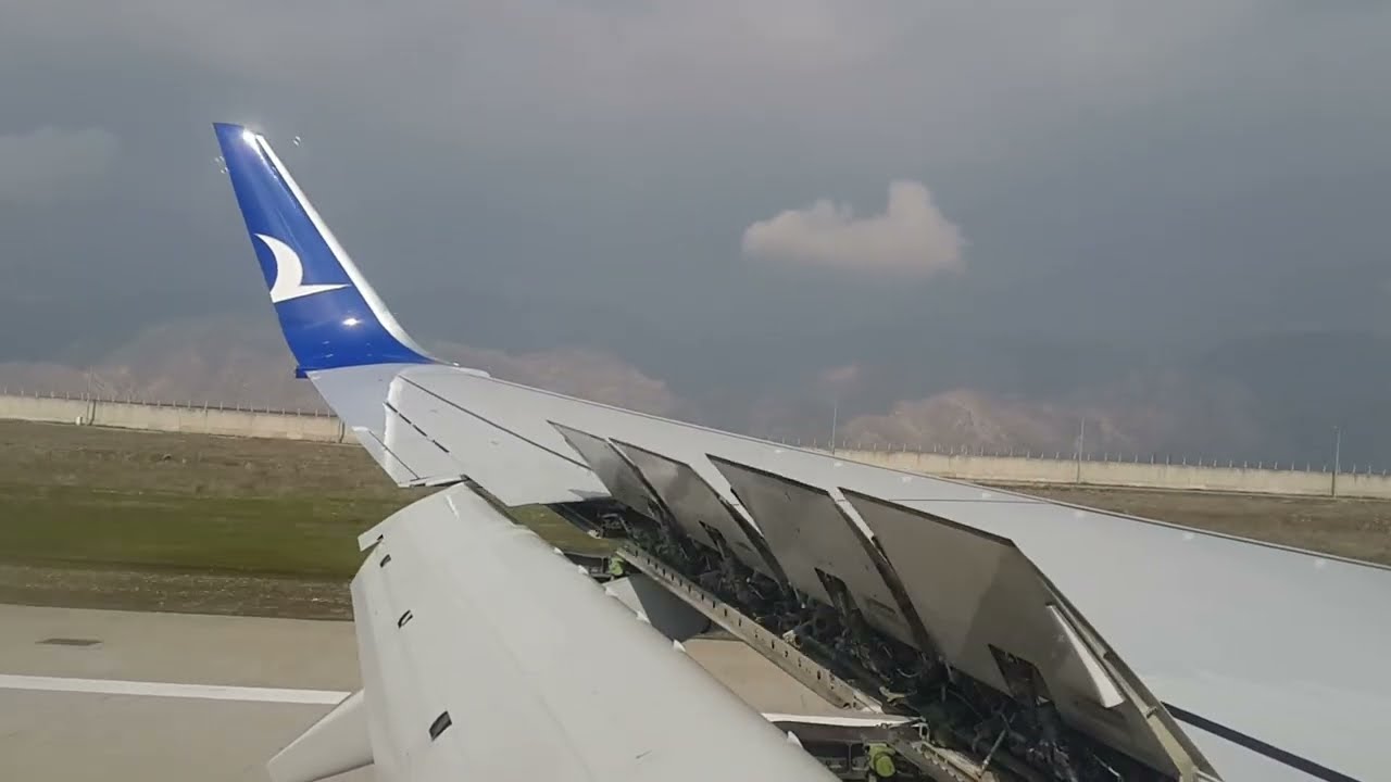 Anadolu Jet- Şırnak Havalimanı İniş