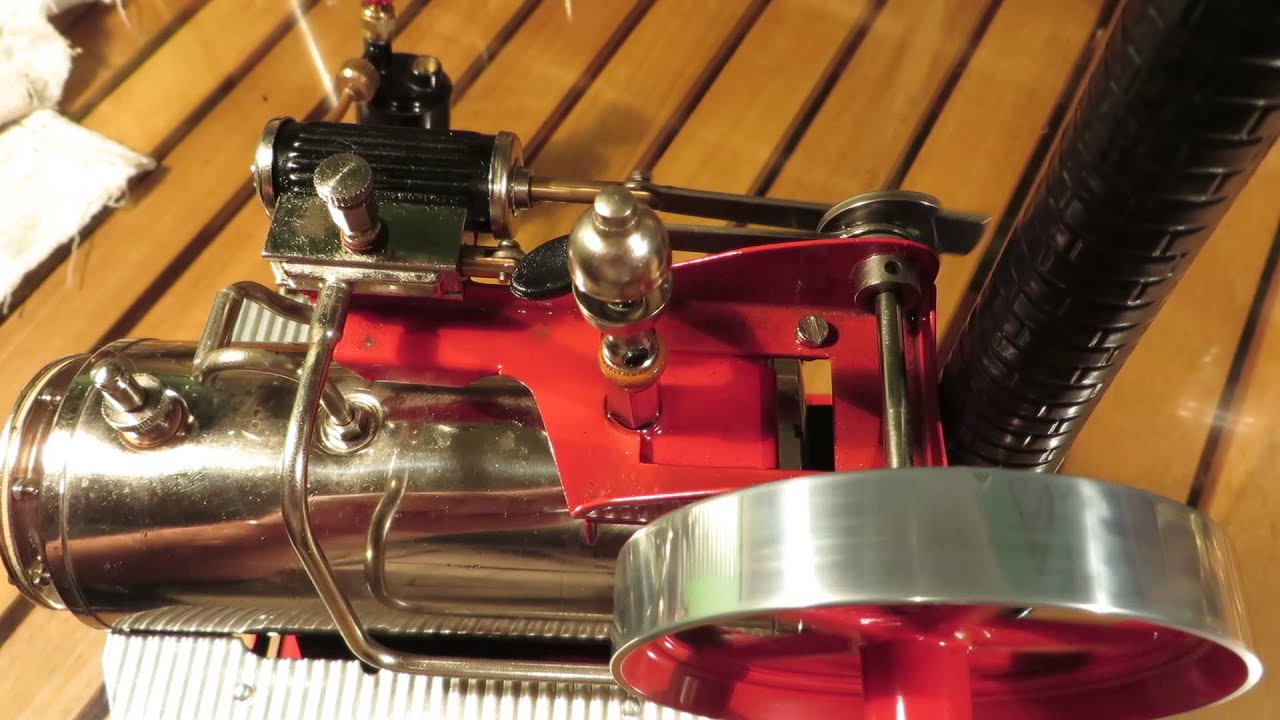 Wilesco D14 Model Steam Engine ticking over slowly on gas