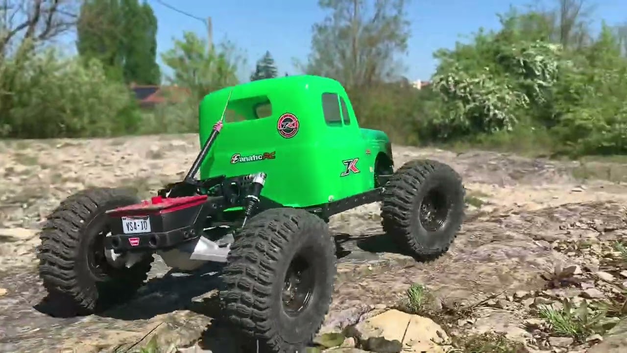 JETKO CONQUEROR 1.9 RC CRAWLER TEST 😱