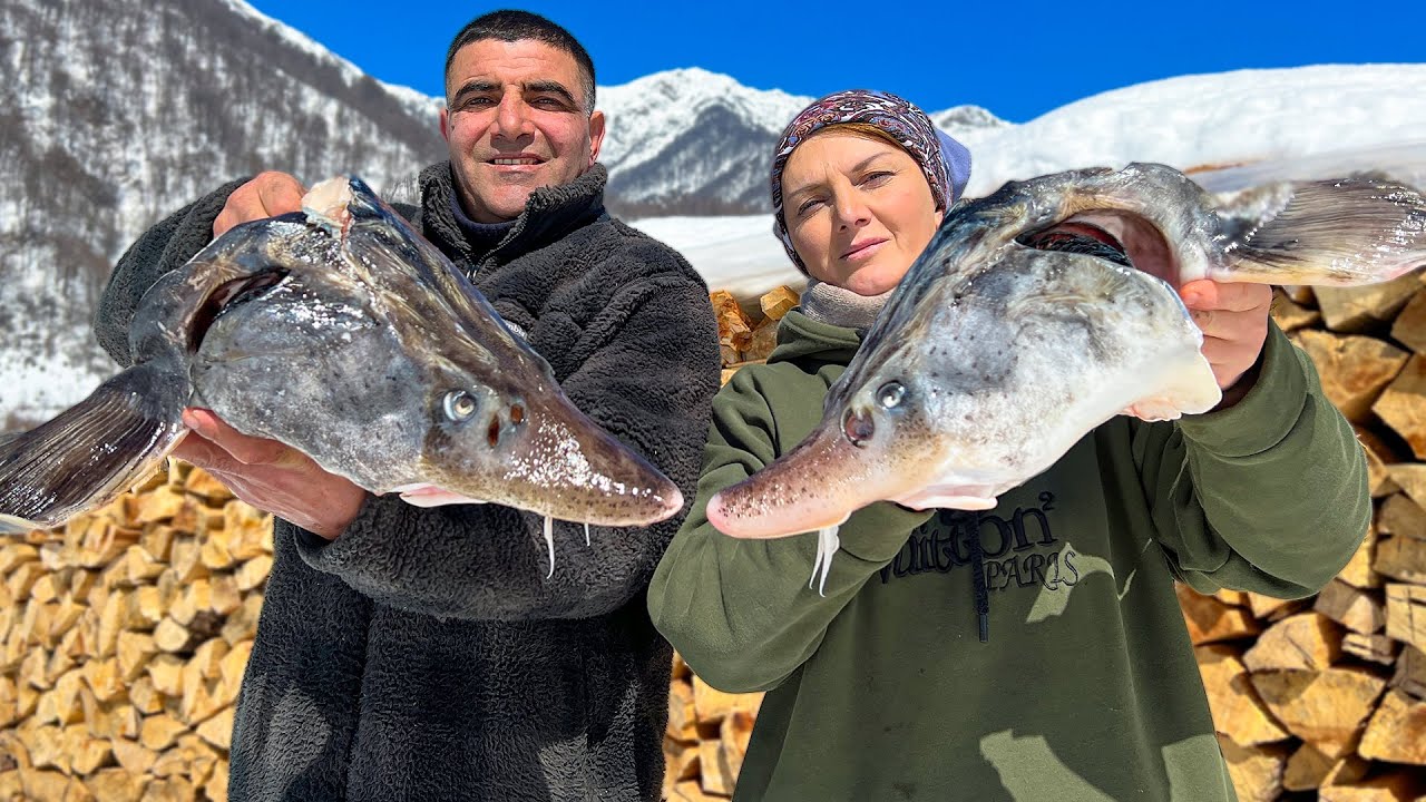 Сытный суп из 2 Рыбьих Шолов с добавлением раскаленного бревна! Кулинария Далекой Деревни