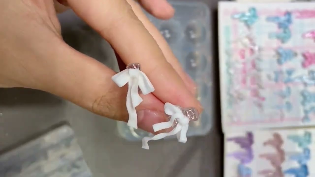 How to make a 3D bow on nails using resin you can do at home | Day 111