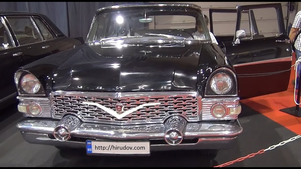 Chaika Gaz 13 Exterior and Interior
