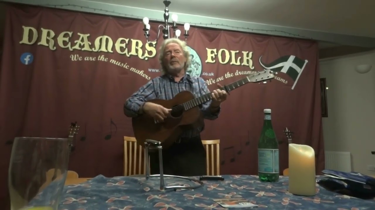 Reg Meuross at Dreamers Folk - England Green and England Grey