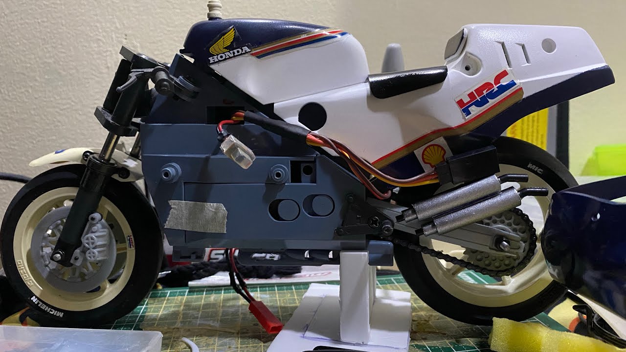 Painting Kyosho HOR MK1