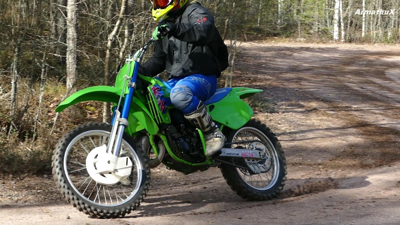 Kawasaki KX125 2-Stroke - First Test Braaps | Raw