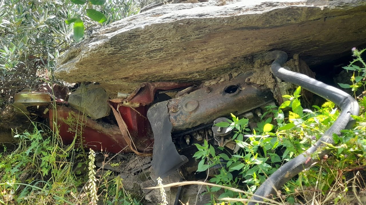 Renault Siete Enterrado
