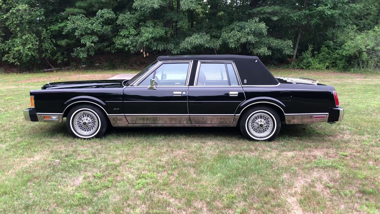 1989 LINCOLN TOWN CAR SPECIAL EDITION 3900 MILES ALL ORIGINAL!