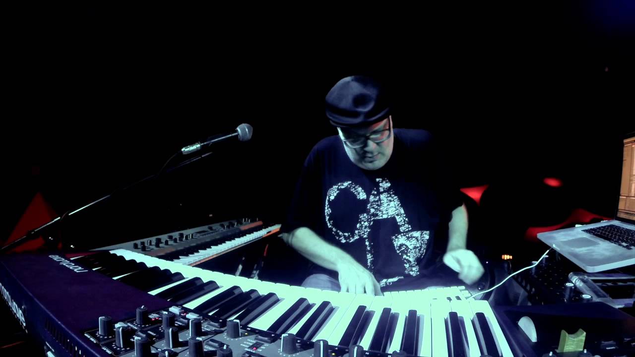 Naina Kundu / Scott Kinsey / Gino Banks : QUARTET (Kinesthetics: Scott Kinsey)