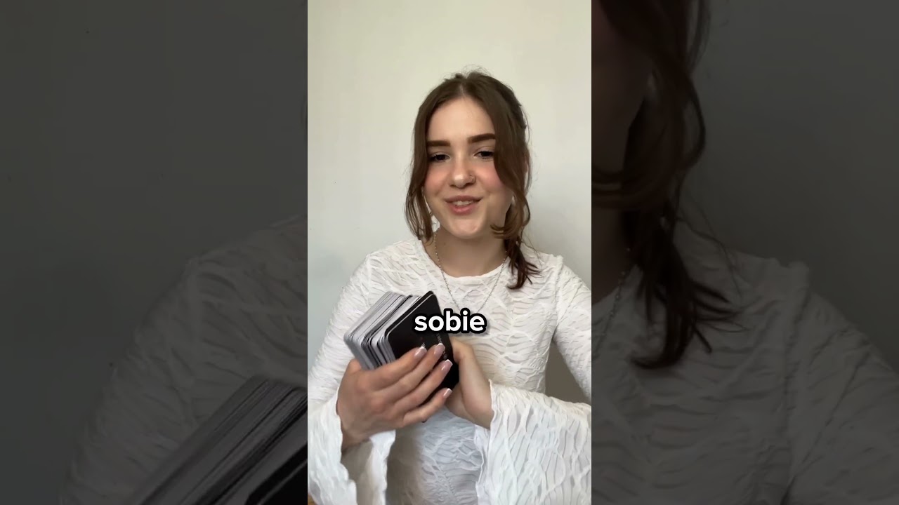 Wyjątkowa gra karciana na par. Super spos&oacute;b na zabawę i bliższe poznanie. Polecajka :)