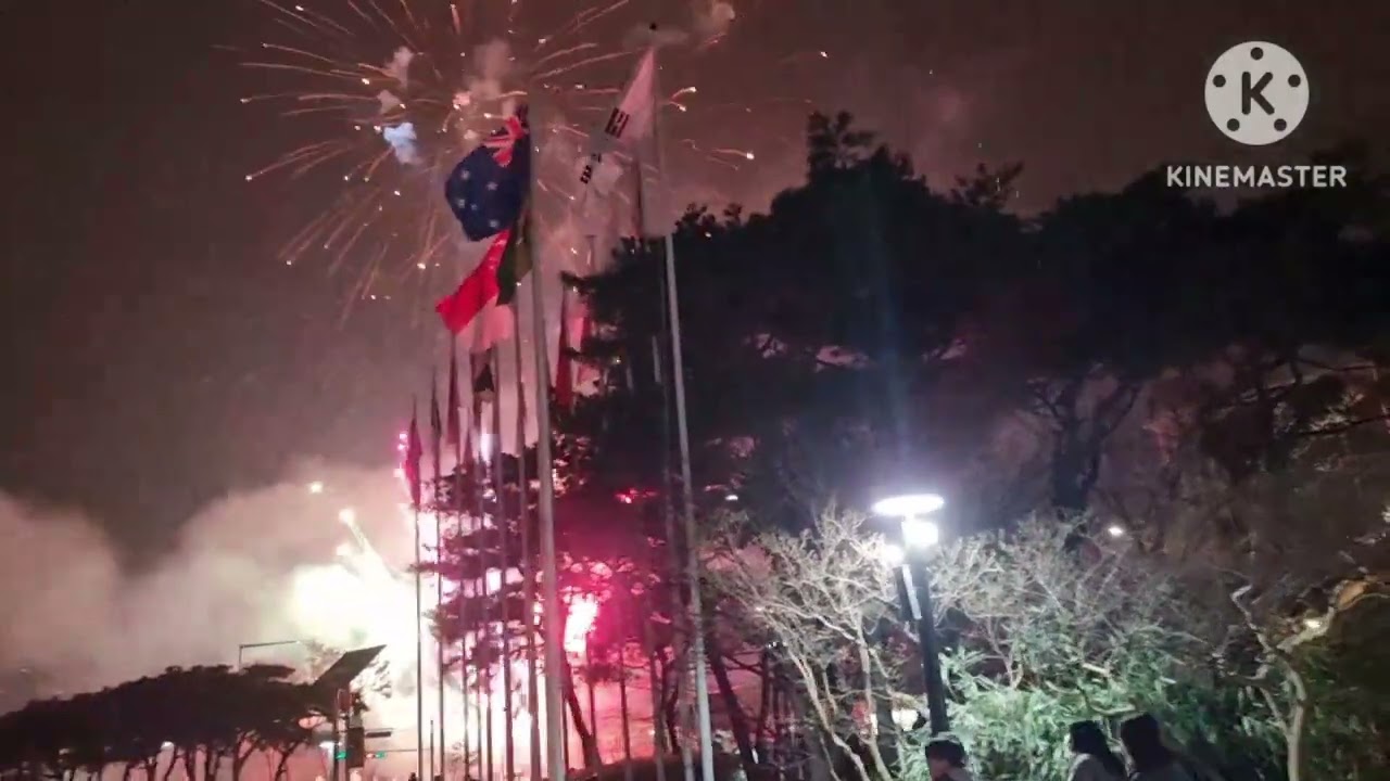 2023 NEW YEAR'S EVE COUNTDOWN at GANGNAM COEX MALL South Korea