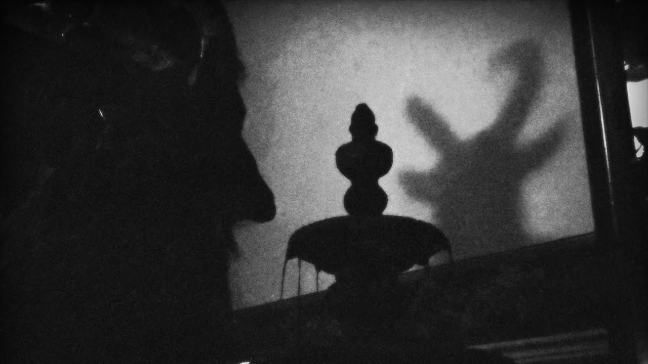 Knoll - 'Wept Fountain'