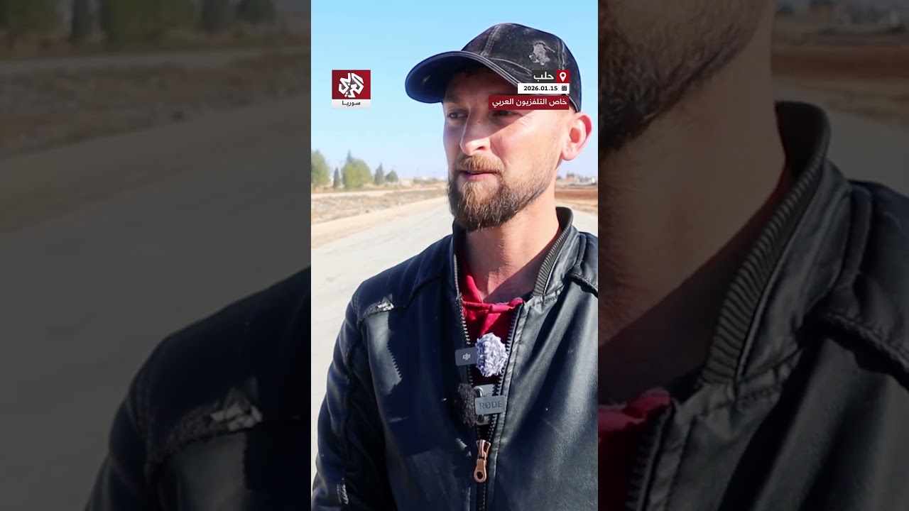عقب إغلاق قسد الممر الإنساني أهالي منطقة ديرحافر يخرجون عبر طرقات فرعية مشياً على الأقدام