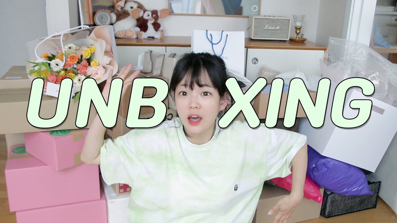 (Eng)밀린 택배가 이만큼? 생일선물, 화장품, 옷 택배 언박싱 Unboxing💚