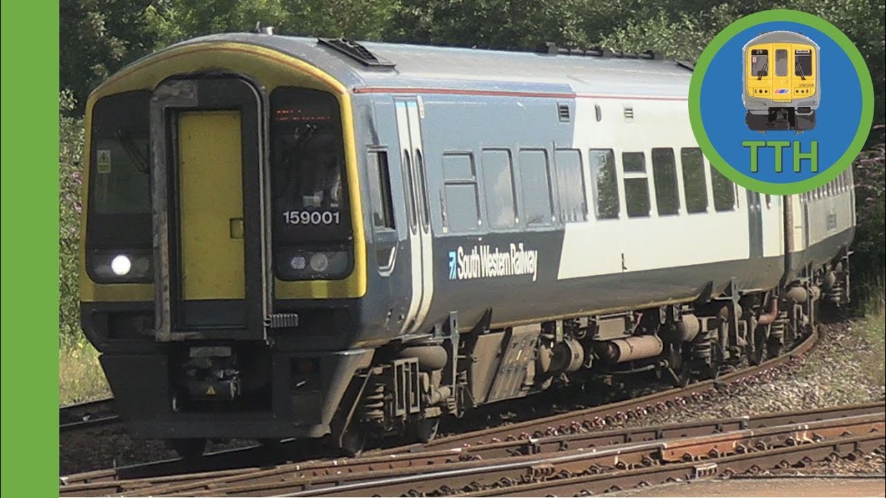 Trains at Exeter St Davids