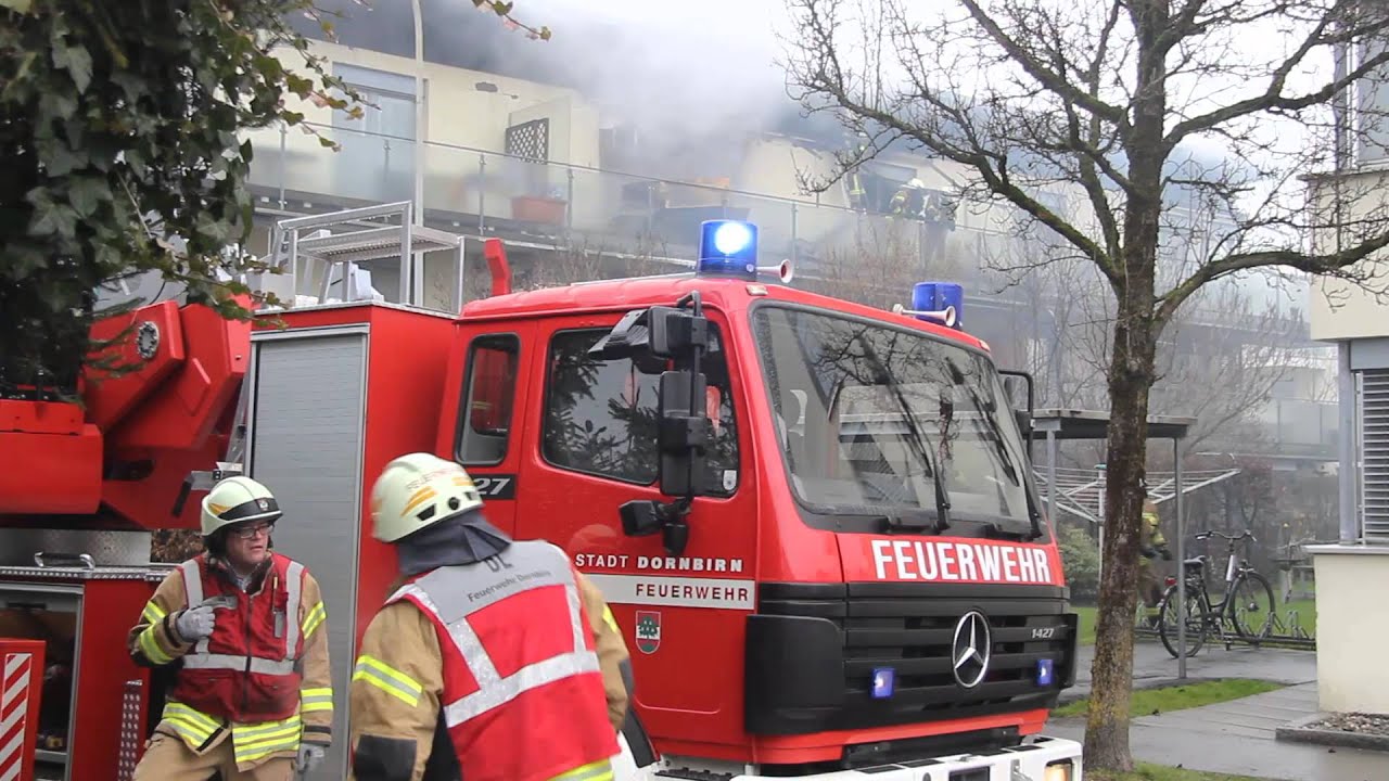 Großbrand in Dornbirn: Großeinsatz für die Feuerwehren Dornbirn und Lustenau