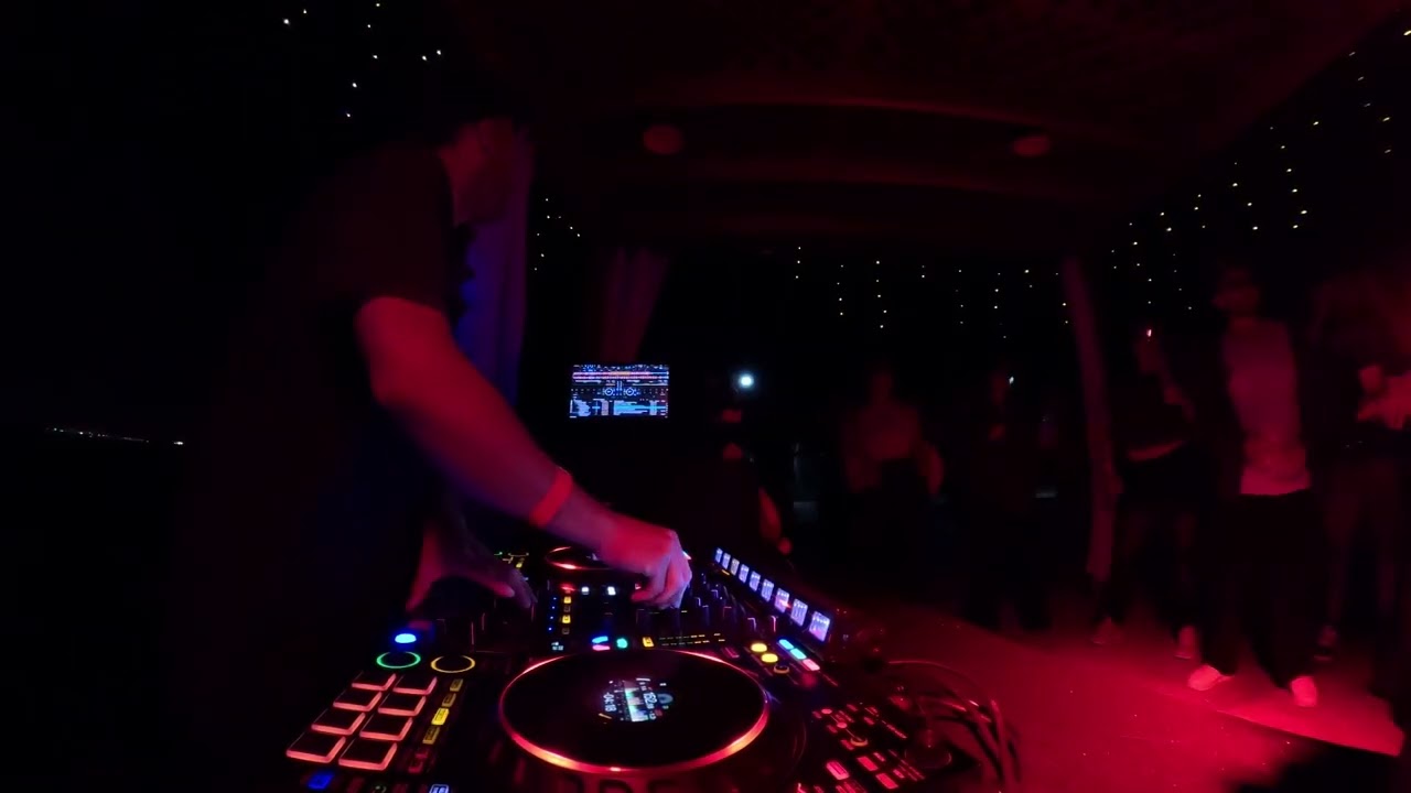 DJ SET TOM DIAZ CHICHIPOOLPARTY VOL.4